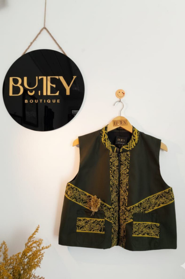 bu_jey-vest-amee-short-outer-4